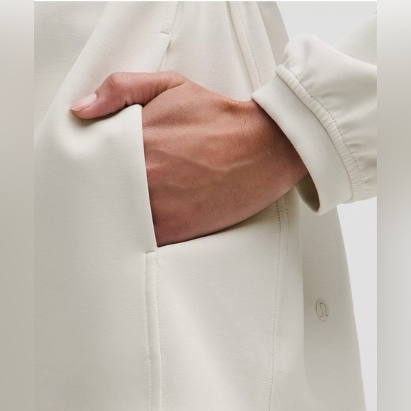 Lululemon Softstreme Cinch-Waist Full-Zip Jacket - Picture 4 of 10